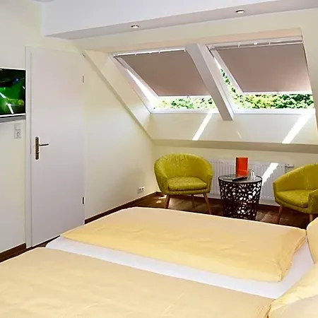 Schatthaus Hotel 3*