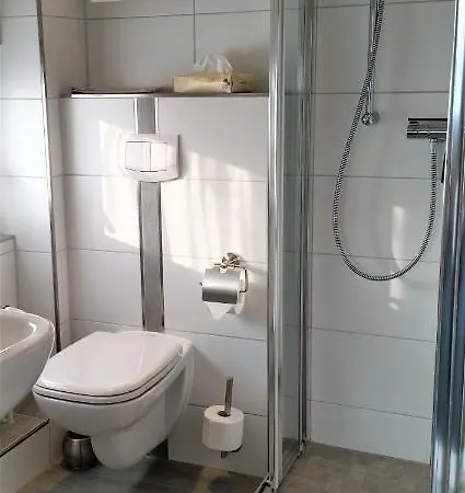 ホテル Schatthaus